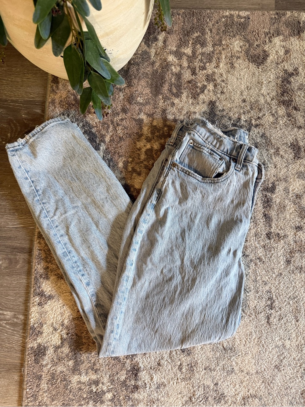 Abercrombie & Fitch 90’s Love Curve High Rise